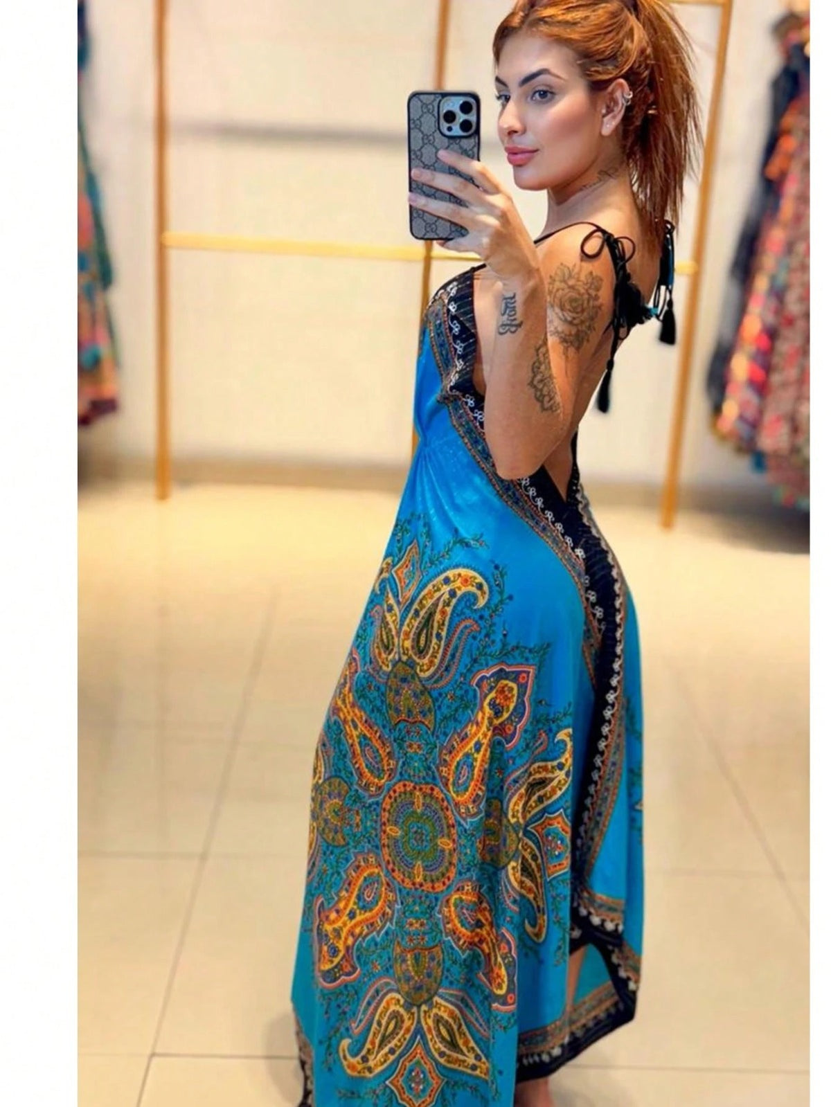 Vestidos elegantes dois lenço costa nua elegante modelo indiano