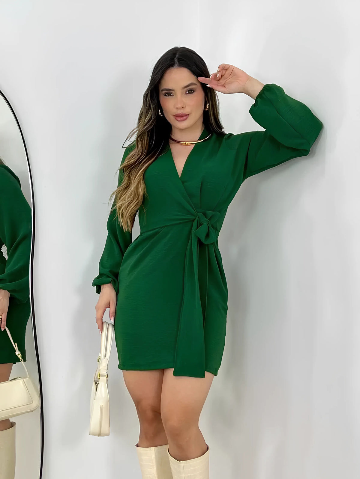 vestido-curto-colado